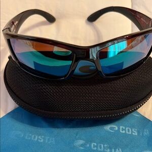 Men’s Costa Corbina 580g sunglasses. NWOB
